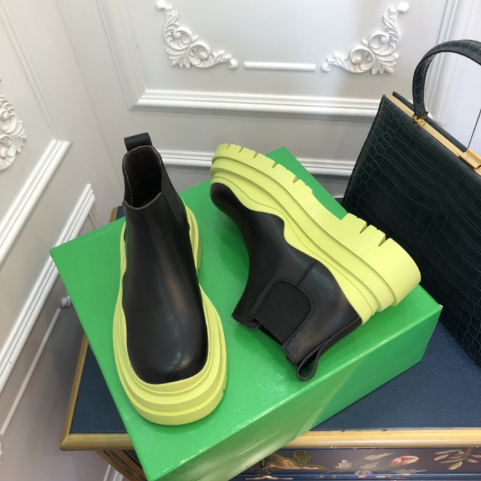 botteg*Ve*ne*ta boots women + men