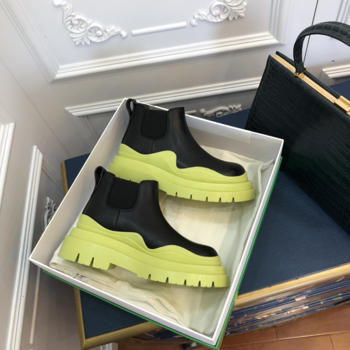 botteg*Ve*ne*ta boots women + men