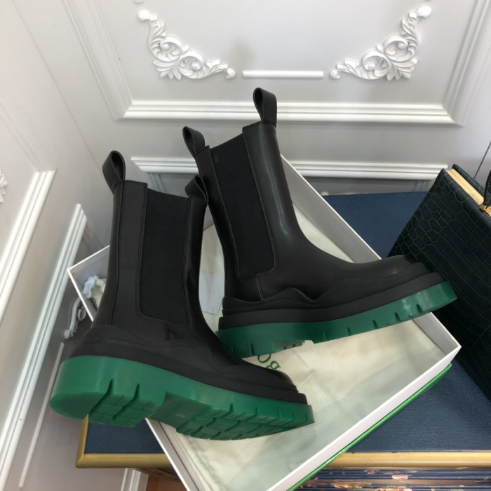 botteg*Ve*ne*ta boots women + men