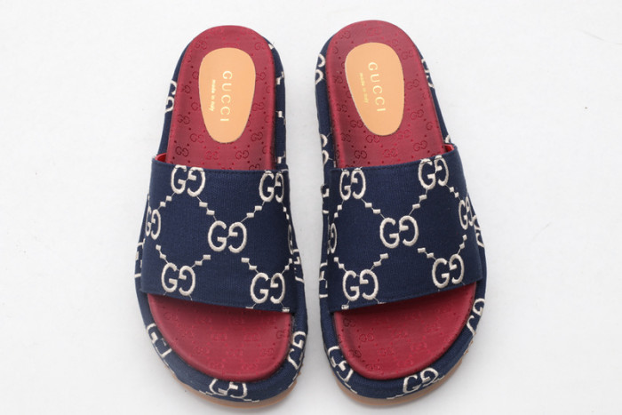 G*u*i sandal
