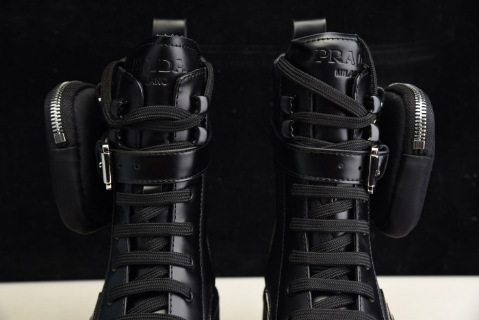 Pra*a 2020ss boots