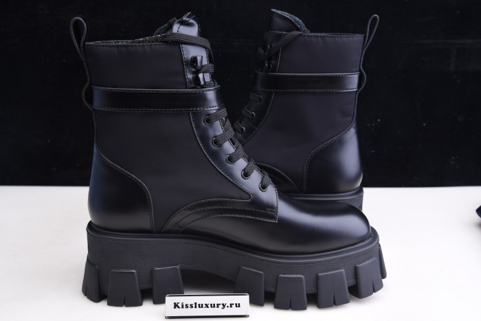 Pra*a 2020ss boots