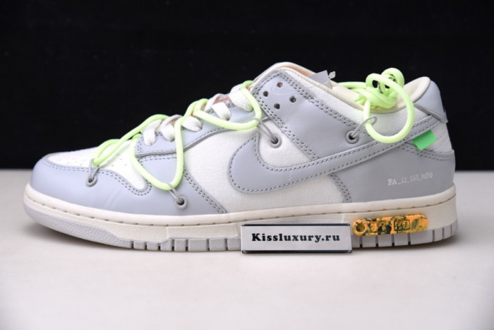 NIKE DUNK LOW