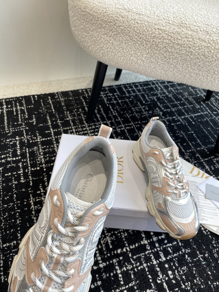 DIO* SNEAKER
