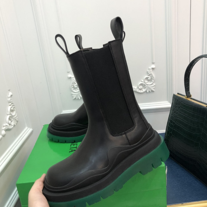 botteg*Ve*ne*ta boots women + men