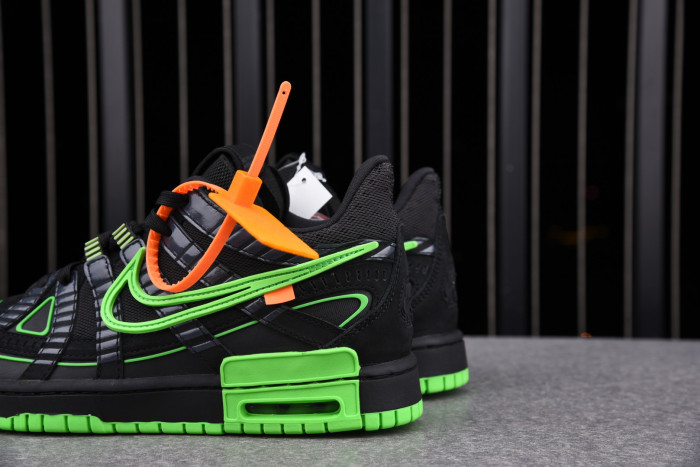 Off-White x Air Rubber Dunk