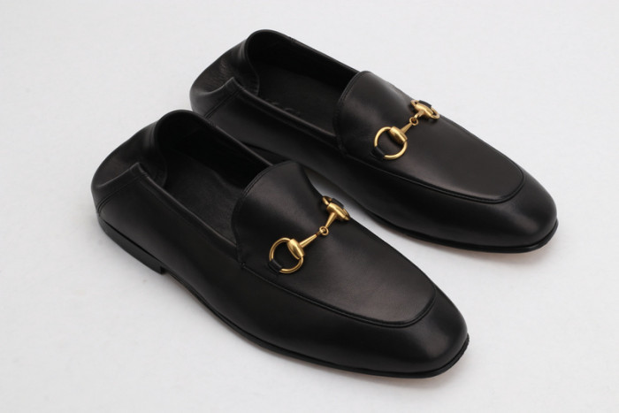 G*u*i  loafer