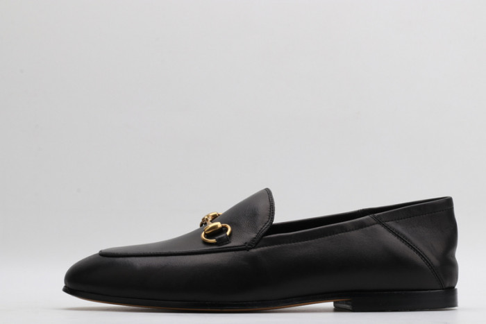 G*u*i  loafer