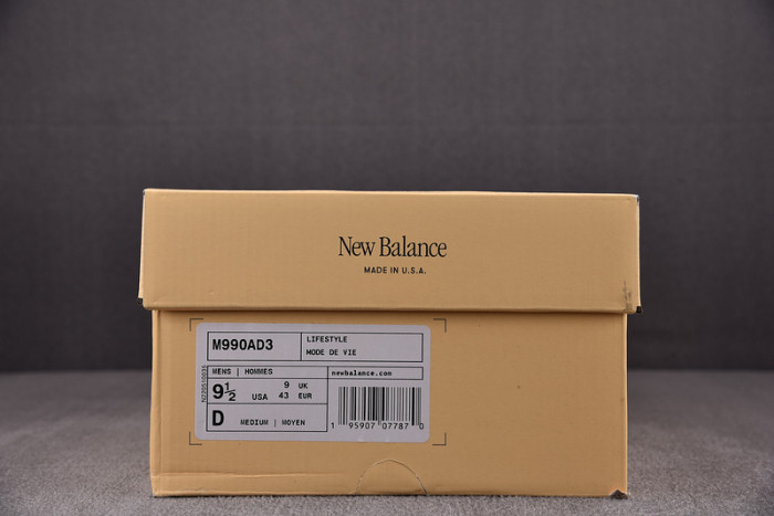 New Balance  M990AD3