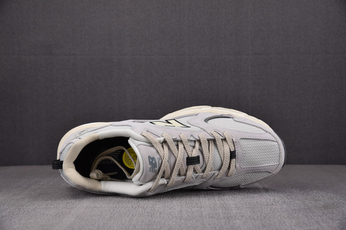 New Balance MR530DG