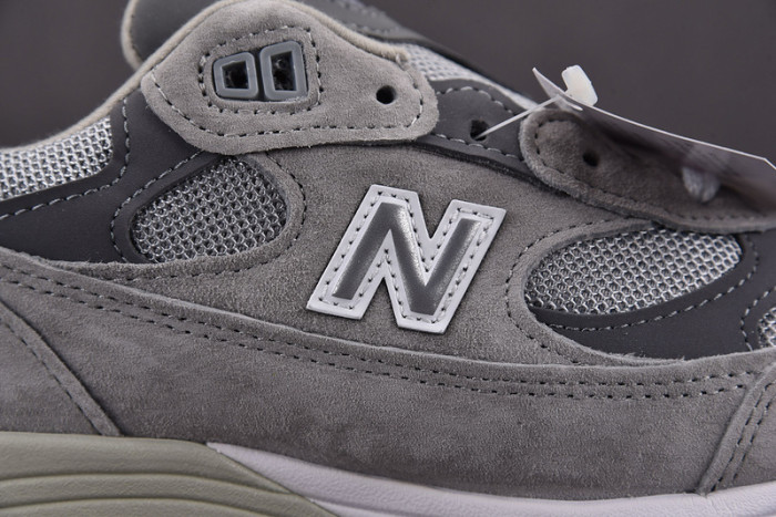New Balance M992GR