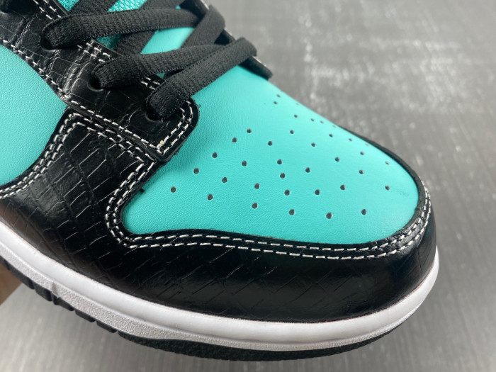 nike sb dunk low pro x diamond S*pply co. t*f*ny 304292-402