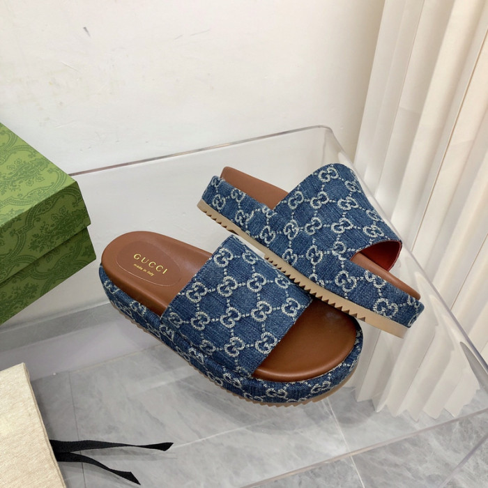 G*u*i sandal