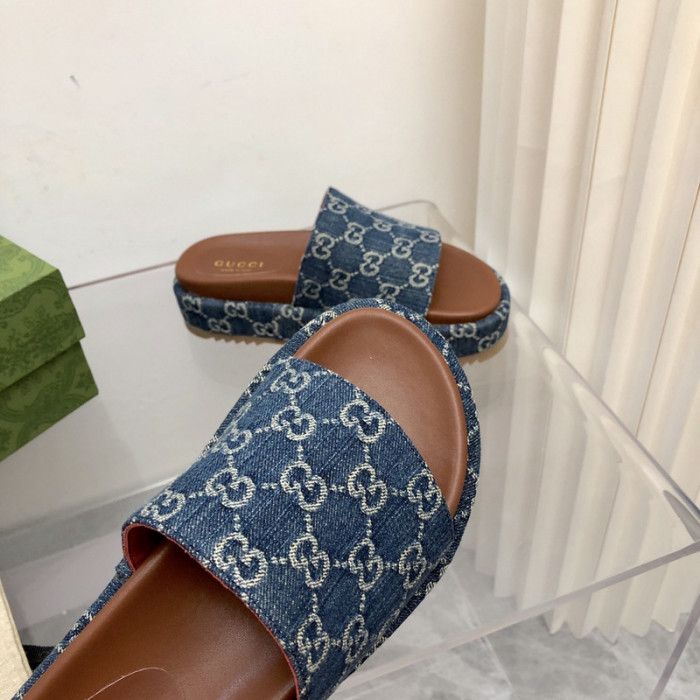 G*u*i sandal