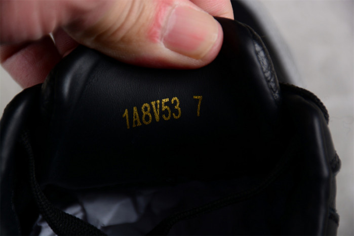 LO1_VTS SNEAKER