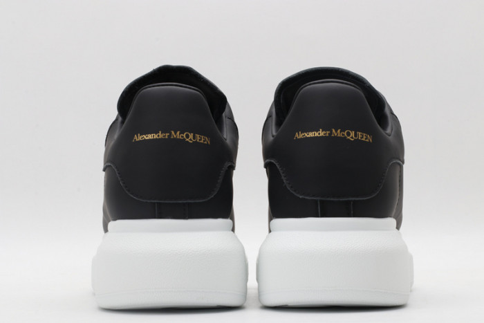 ALEXANDER MCQUEEN OVERSIZED