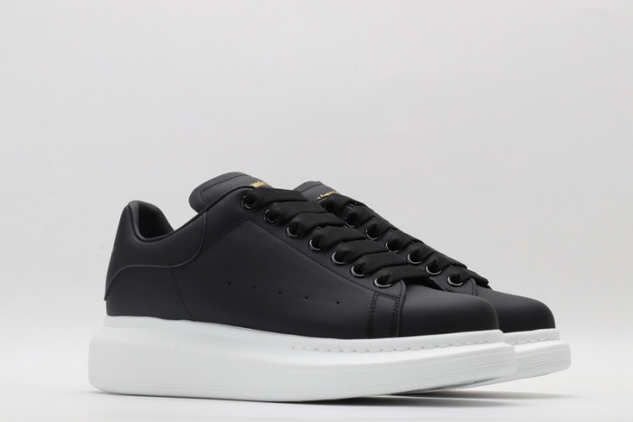ALEXANDER MCQUEEN OVERSIZED