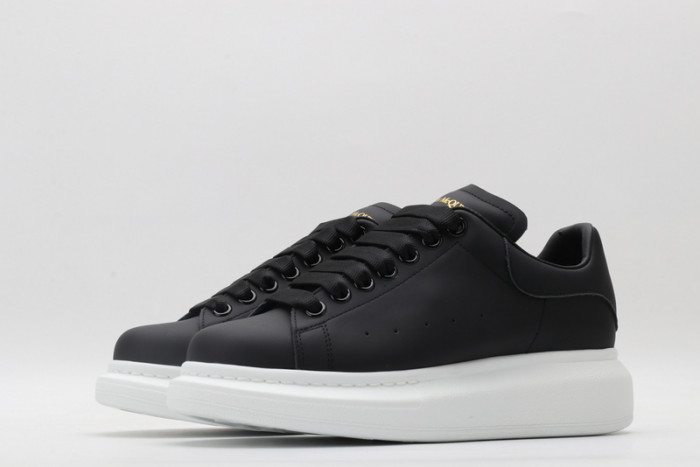ALEXANDER MCQUEEN OVERSIZED
