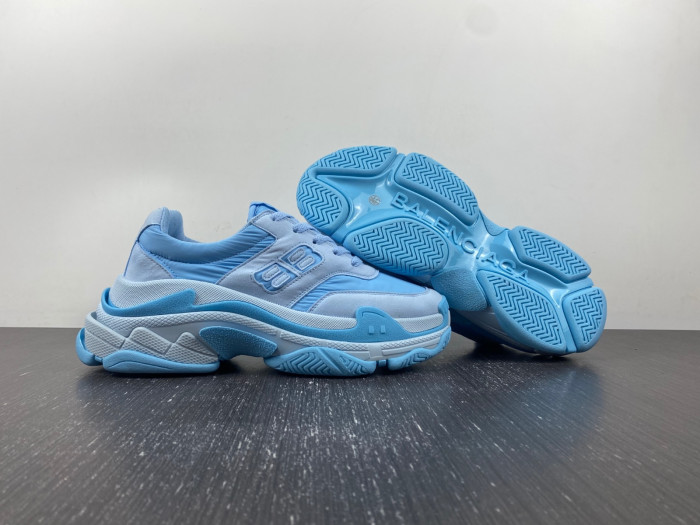BLCG SNEAKER TRIPLE.S.