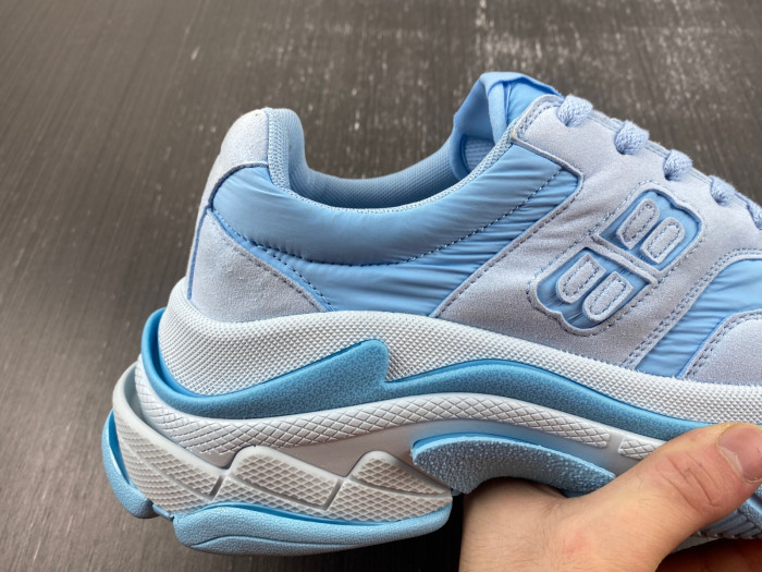 BLCG SNEAKER TRIPLE.S.
