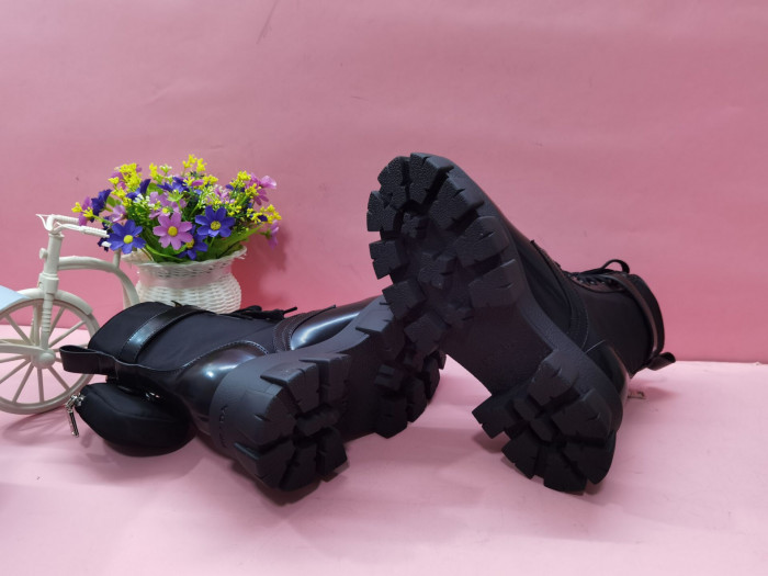 Pra*a 2020ss boots