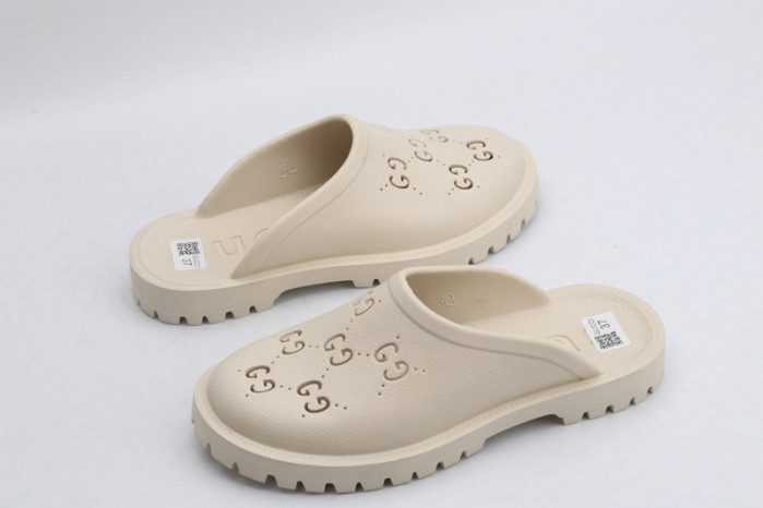 G*u*i sandal