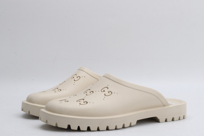 G*u*i sandal