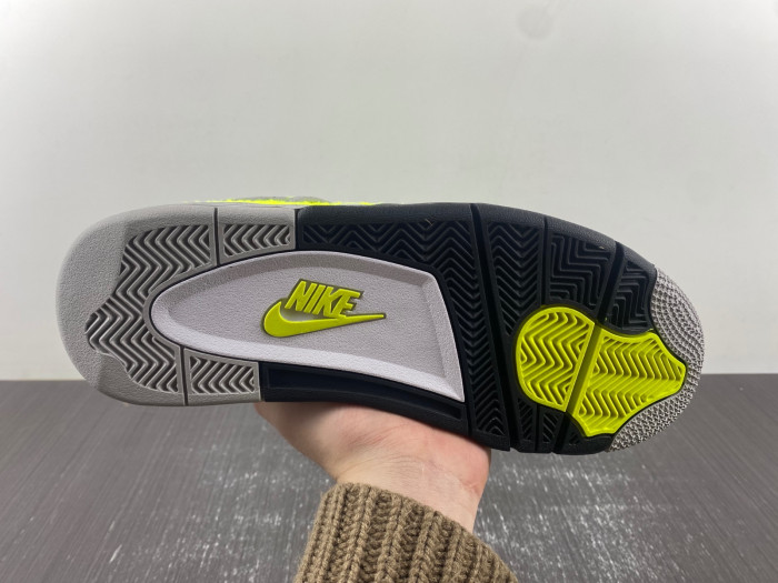Air Jordan 4 Retro DV6773-700