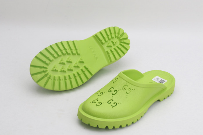 G*u*i sandal
