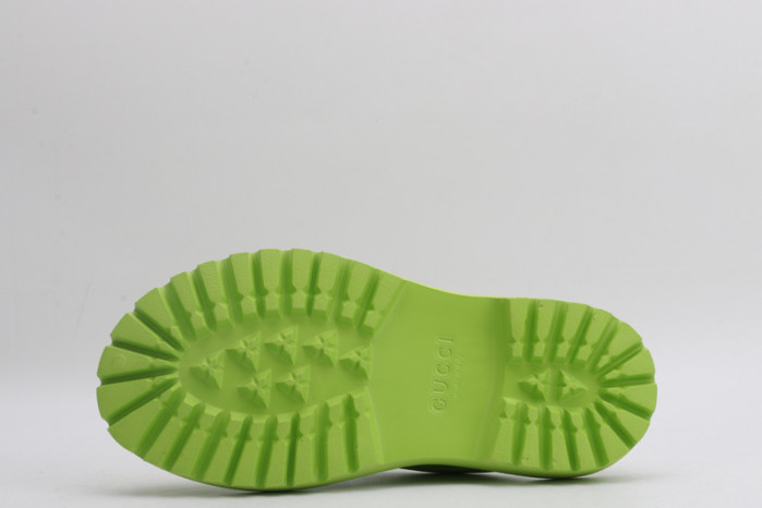 G*u*i sandal