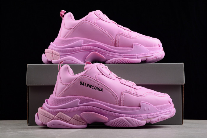 BLCG SNEAKER TRIPLE.S.