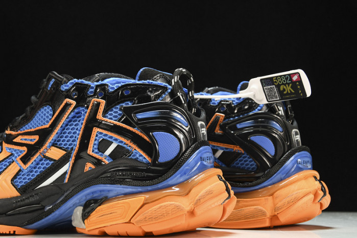 Ba*len*cia*ga -runner