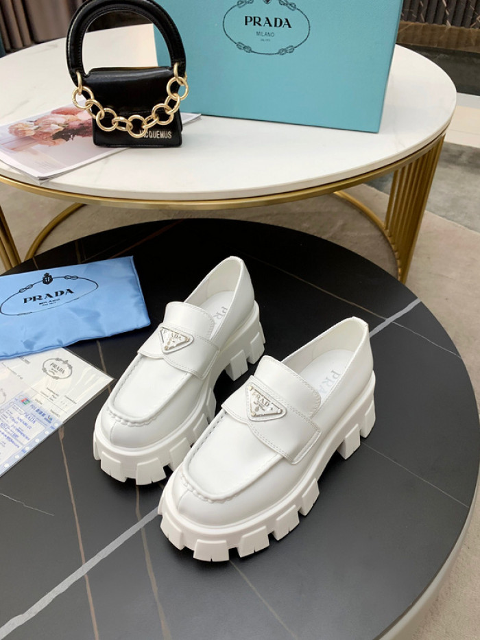 Pra*a shoes