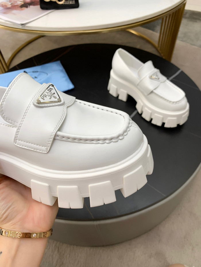 Pra*a shoes