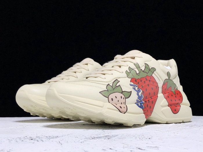 G*u*i rhyton vintage trainer sneaker
