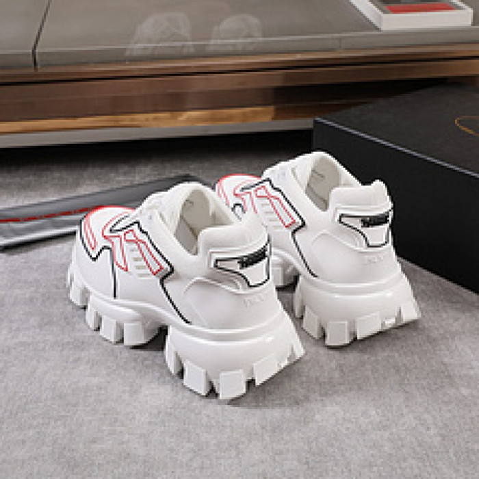 Pra*a sneaker