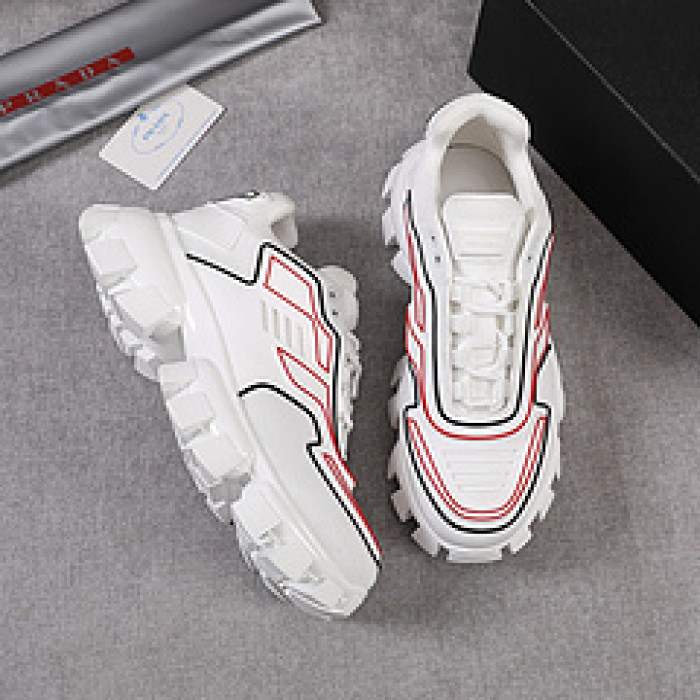 Pra*a sneaker