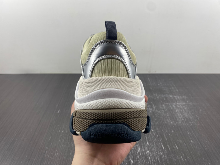 BLCG SNEAKER TRIPLE.S.