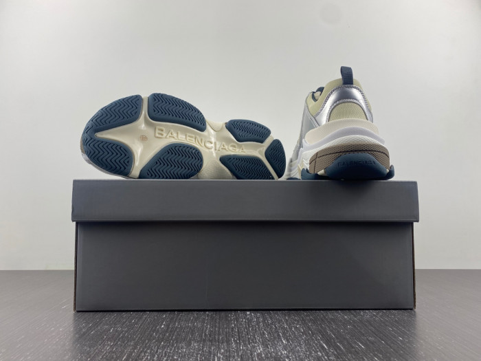 BLCG SNEAKER TRIPLE.S.
