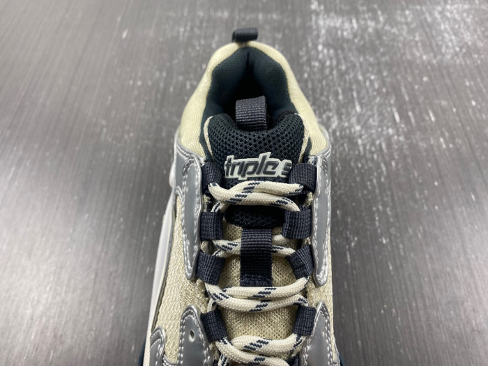 BLCG SNEAKER TRIPLE.S.