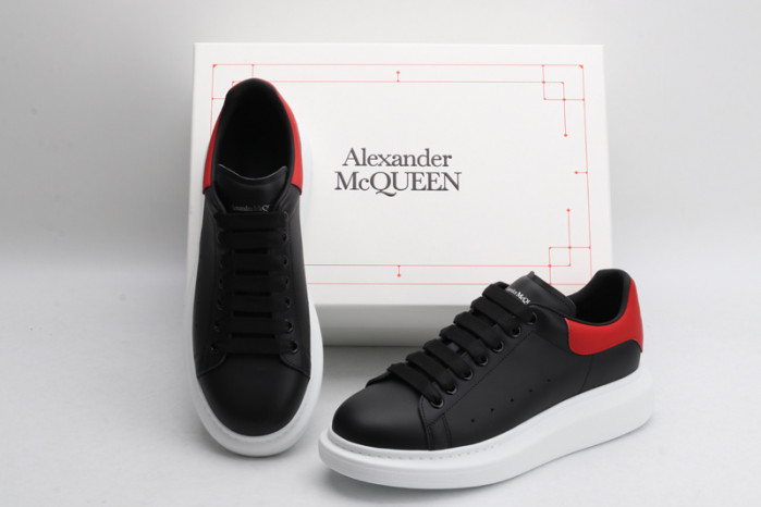 ALEXANDER MCQUEEN OVERSIZED