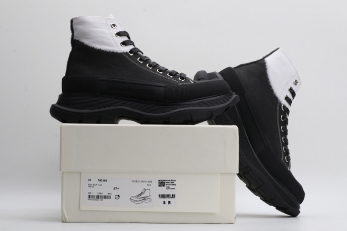 Alexander McQueen Tread