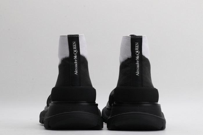 Alexander McQueen Tread