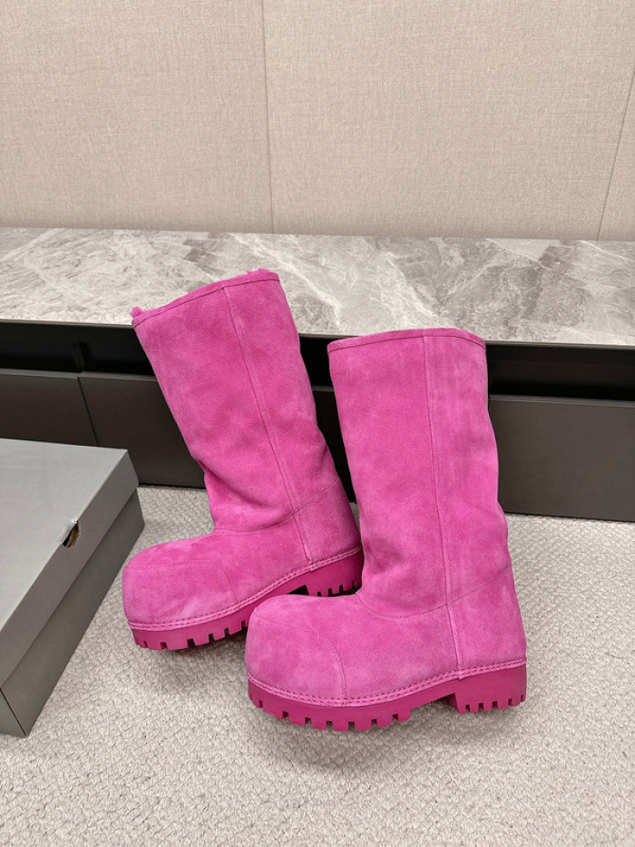 Ba*len*cia*ga alaska high boots