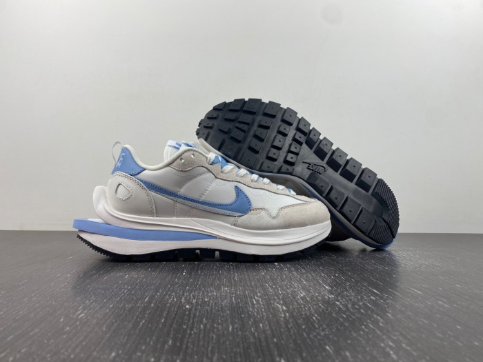 Sacai x VaporWaffle DD1875-112