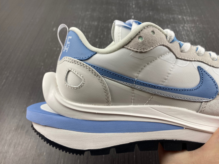 Sacai x VaporWaffle DD1875-112