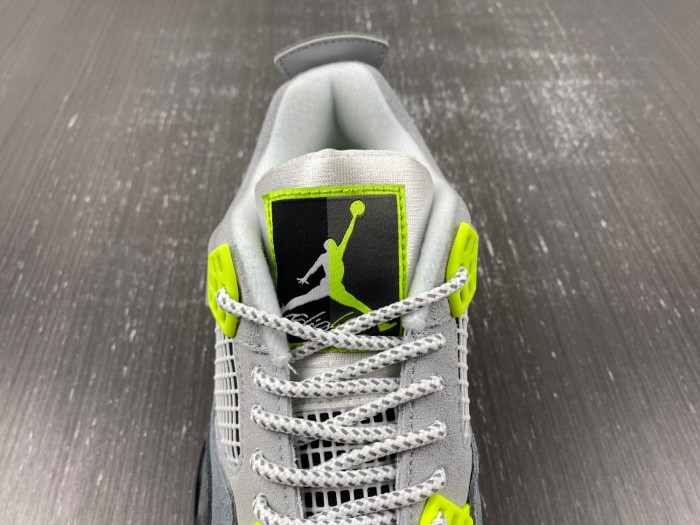 Air Jordan 4 Retro SE 