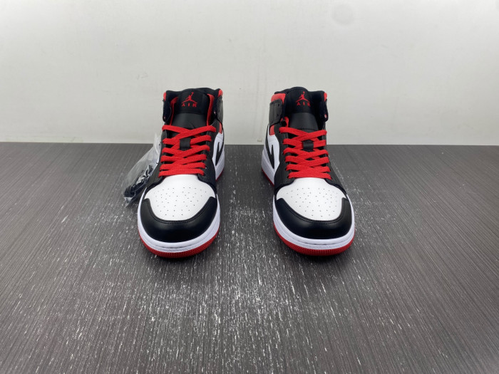 AIR Jordan 1 Mid Gym Red Black Toe - DQ8426-106