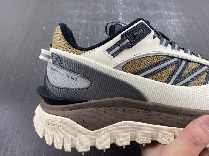 MONCLER TRAILGRIP GORE-TEX