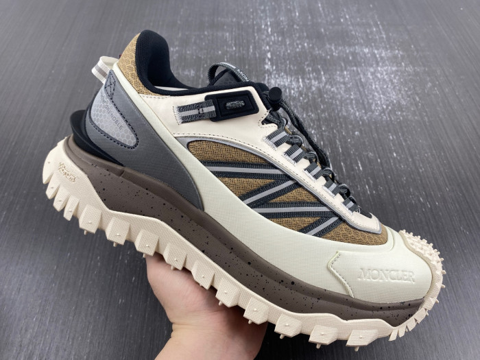 MONCLER TRAILGRIP GORE-TEX